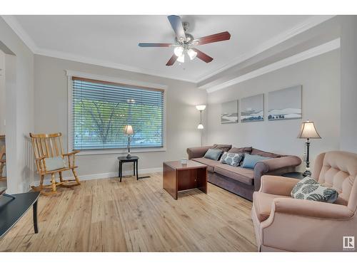 11517 94 St Nw, Edmonton, AB - Indoor Photo Showing Living Room