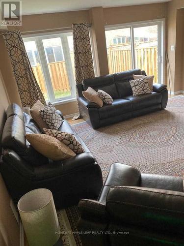 9 Hoover Road, Brampton, ON - Indoor Photo Showing Living Room