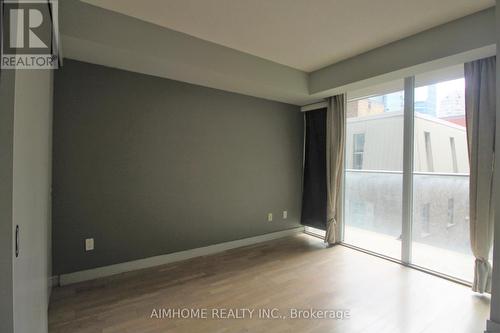 401 - 126 Simcoe Street, Toronto, ON - Indoor Photo Showing Other Room