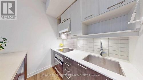 806 - 30 Nelson Street, Toronto, ON - Indoor Photo Showing Kitchen