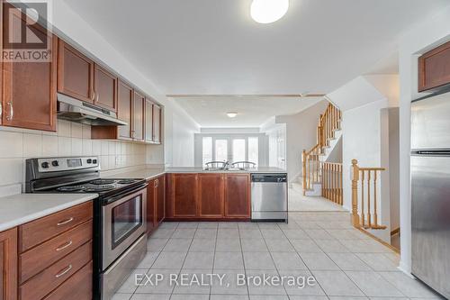 145 - 3050 Erin Centre Boulevard, Mississauga, ON - Indoor Photo Showing Kitchen