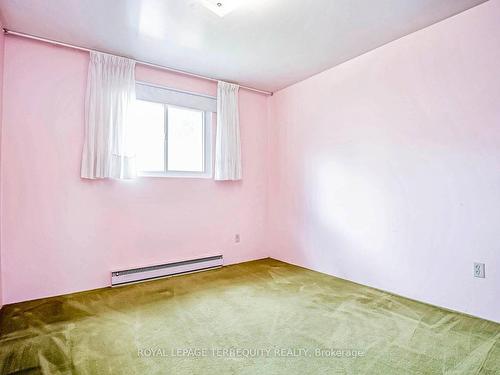 10 Yucatan Rd, Toronto, ON - Indoor Photo Showing Other Room