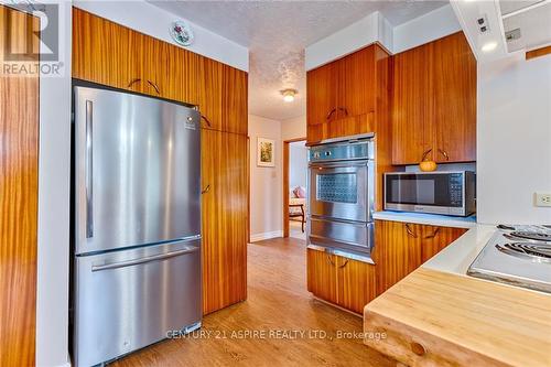 8 Dixon Street, Whitewater Region, ON - Indoor Photo Showing Kitchen