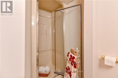 8 Dixon Street, Whitewater Region, ON - Indoor Photo Showing Bathroom