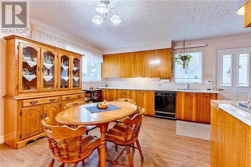 8 Dixon Street, Cobden, ON - Indoor