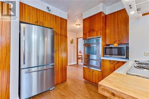 8 Dixon Street, Cobden, ON - Indoor Photo Showing Kitchen