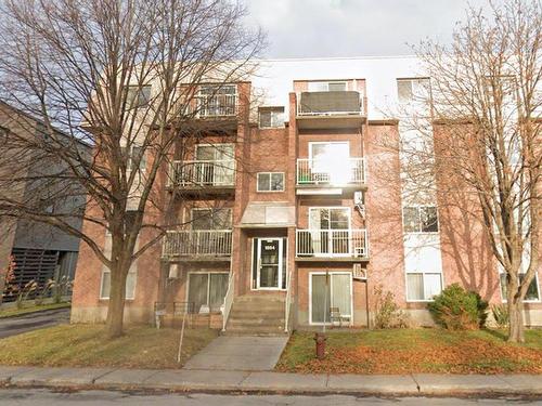 Frontage - 8-1884 Av. Victoria, Longueuil (Greenfield Park), QC 