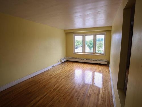 Living room - 2780  - 2782 Rue Charles-Gill, Montréal (Ahuntsic-Cartierville), QC - Indoor Photo Showing Other Room