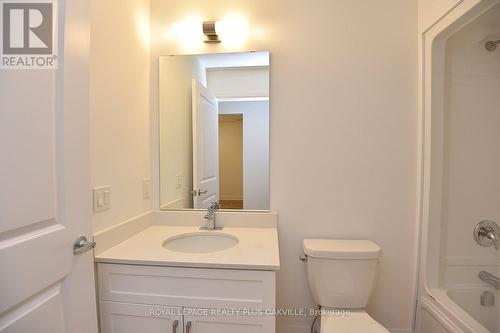 221 - 1936 Rymal Road E, Hamilton, ON - Indoor Photo Showing Bathroom