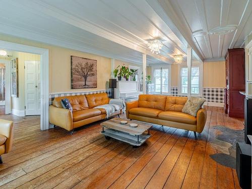 Salon - 467 Route Du Fleuve, Beaumont, QC - Indoor Photo Showing Living Room