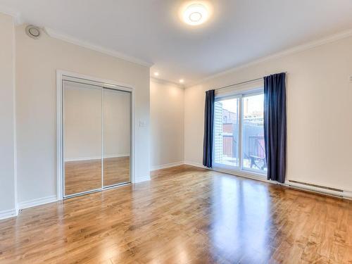 Master bedroom - 401-1073 Rue De Bleury, Montréal (Ville-Marie), QC - Indoor Photo Showing Other Room