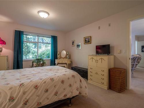 103-2777 Barry Rd, Mill Bay, BC - Indoor Photo Showing Bedroom