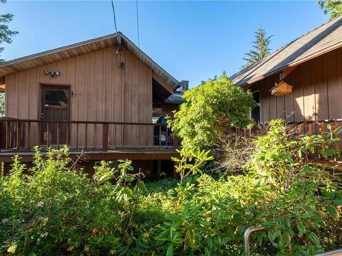 5952 Race Point Rd, Campbell River, BC 