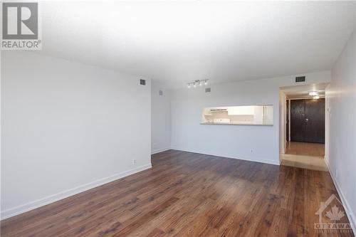 2019 Carling Avenue Unit#605, Ottawa, ON - Indoor Photo Showing Kitchen With Double Sink