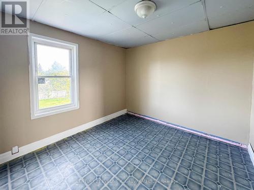 96 Queen Street, Temiskaming Shores, ON - Indoor Photo Showing Other Room