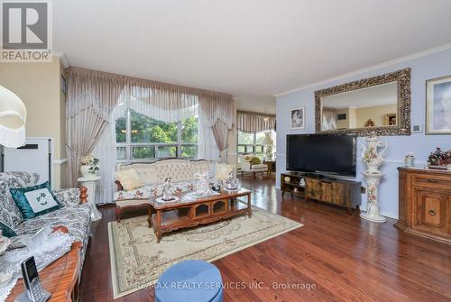 #212 - 320 Mill Street S, Brampton, ON - Indoor Photo Showing Living Room