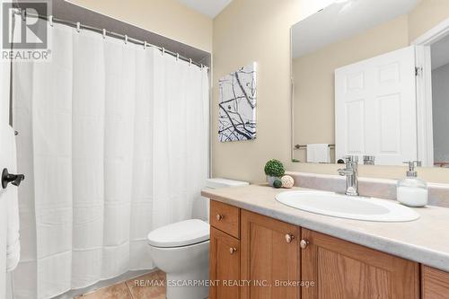 12 - 134 Terni Boulevard, Hamilton, ON - Indoor Photo Showing Bathroom