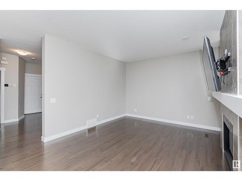 8815 218 St Nw, Edmonton, AB - Indoor Photo Showing Other Room