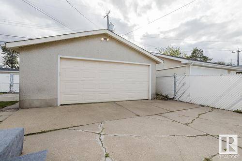 16045 95 Av Nw, Edmonton, AB - Outdoor With Exterior