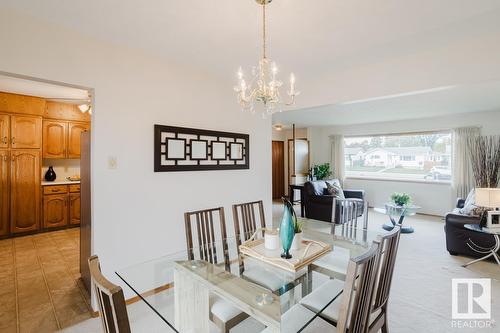 16045 95 Av Nw, Edmonton, AB - Indoor Photo Showing Dining Room