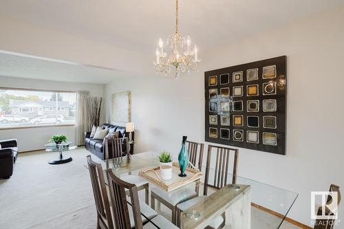 16045 95 Av Nw, Edmonton, AB - Indoor Photo Showing Dining Room