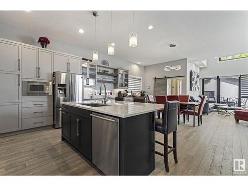 10107 138 St Nw, Edmonton, AB - Indoor Photo Showing Kitchen With Upgraded Kitchen