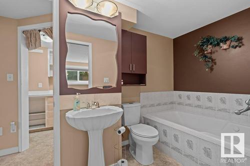 8011 159 Av Nw, Edmonton, AB - Indoor Photo Showing Bathroom