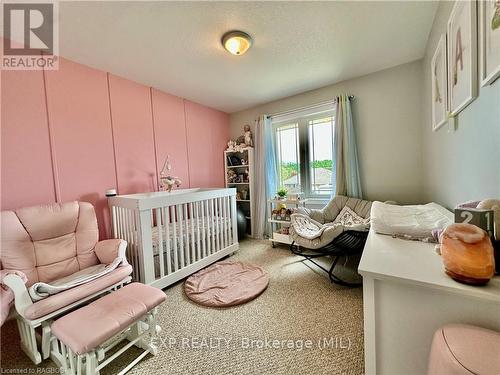 676 23Rd Avenue, Hanover, ON - Indoor Photo Showing Bedroom