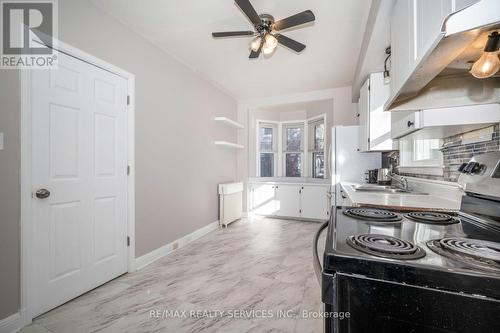 445 York Street, Cornwall, ON - Indoor Photo Showing Kitchen