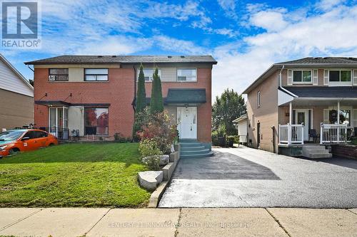 40 Radwinter Drive, Toronto, ON - Outdoor