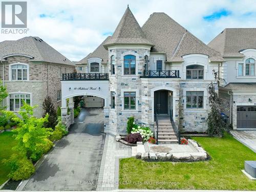 18 Falkland Road, Brampton, ON - Outdoor With Facade