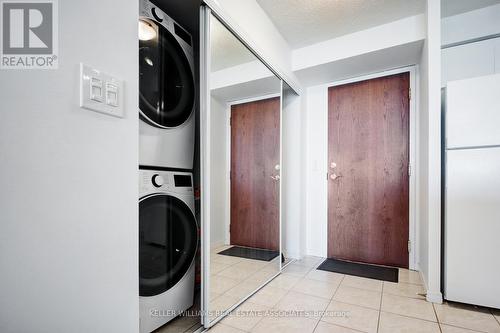 1509 - 2565 Erin Centre Boulevard, Mississauga, ON - Indoor Photo Showing Laundry Room