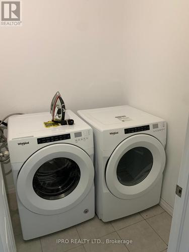 24 - 135 Hardcastle Drive, Cambridge, ON - Indoor Photo Showing Laundry Room