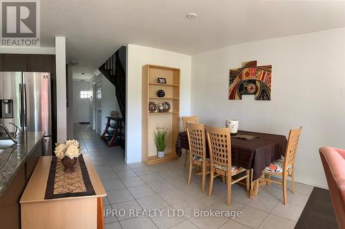 24 - 135 Hardcastle Drive, Cambridge, ON - Indoor Photo Showing Dining Room