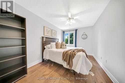 19 Mccabe Crescent, Vaughan, ON - Indoor Photo Showing Bedroom