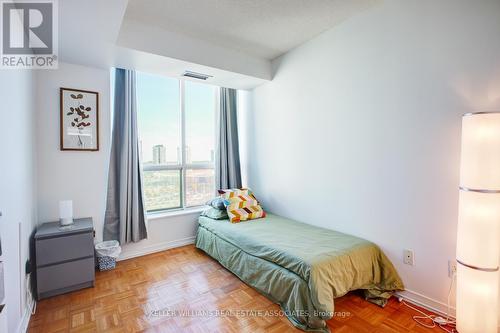 1509 - 2565 Erin Centre Boulevard, Mississauga, ON - Indoor Photo Showing Bedroom