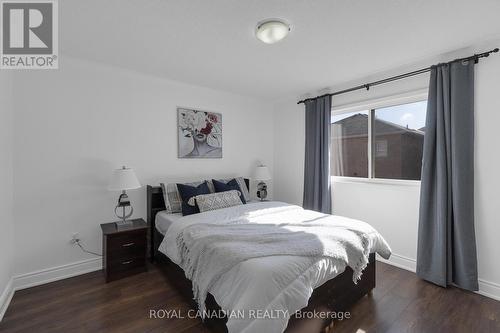 14 Sams Crescent, Brampton, ON - Indoor Photo Showing Bedroom