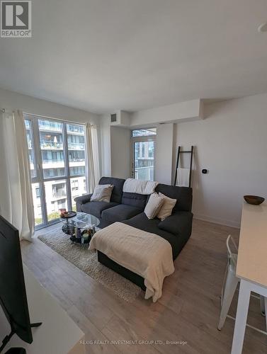 304 - 70 Annie Craig Drive, Toronto, ON - Indoor Photo Showing Living Room