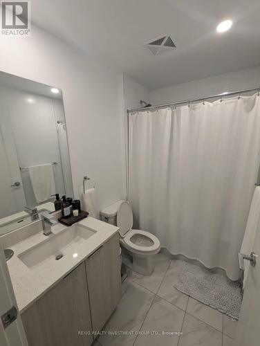 304 - 70 Annie Craig Drive, Toronto, ON - Indoor Photo Showing Bathroom