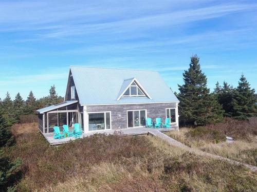 220 Seaside Drive Drive, Louis Head, NS 