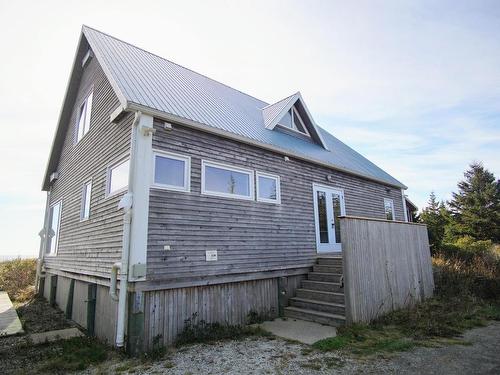 220 Seaside Drive Drive, Louis Head, NS 