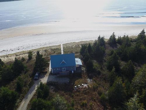 220 Seaside Drive Drive, Louis Head, NS 