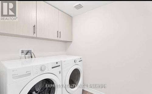 32 Paisley Drive, Bradford West Gwillimbury, ON - Indoor Photo Showing Laundry Room