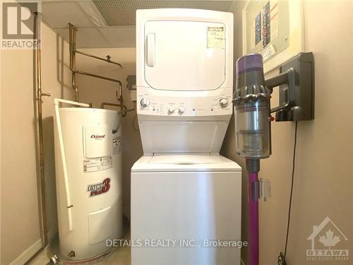 709 - 100 Grant Carman Drive, Ottawa, ON - Indoor Photo Showing Laundry Room