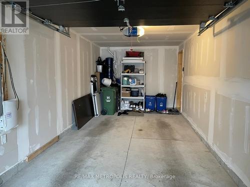 157 - 30 Times Square Boulevard, Hamilton, ON - Indoor Photo Showing Garage