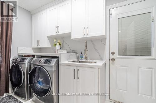 1698 Chester Drive, Caledon, ON - Indoor Photo Showing Laundry Room