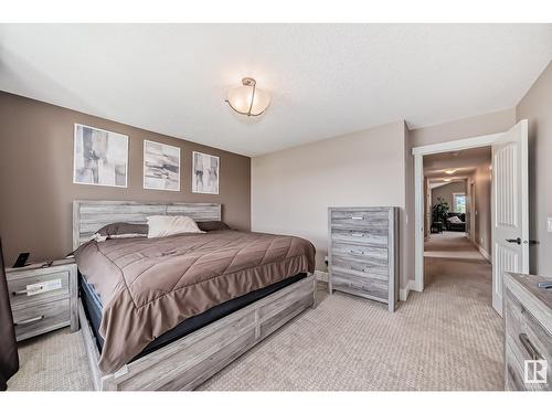 17103 122 St Nw, Edmonton, AB - Indoor Photo Showing Bedroom