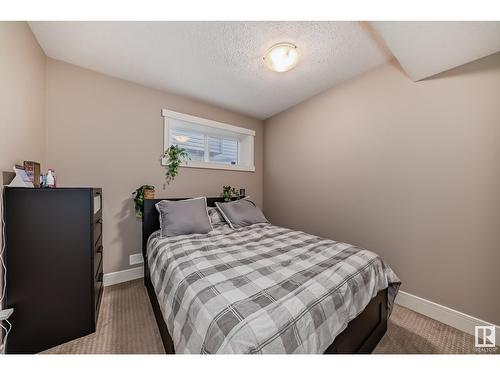 17103 122 St Nw, Edmonton, AB - Indoor Photo Showing Bedroom