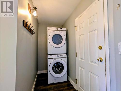 5052 Riverview  Road Unit# 4001A, Fairmont Hot Springs, BC - Indoor Photo Showing Laundry Room