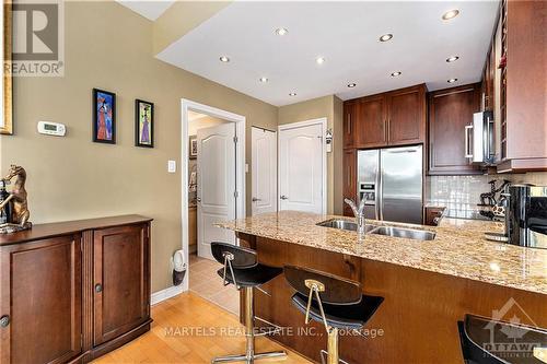 901 - 200 Lett Street, West Centre Town (4204 - West Centre Town), ON - Indoor Photo Showing Kitchen With Double Sink With Upgraded Kitchen